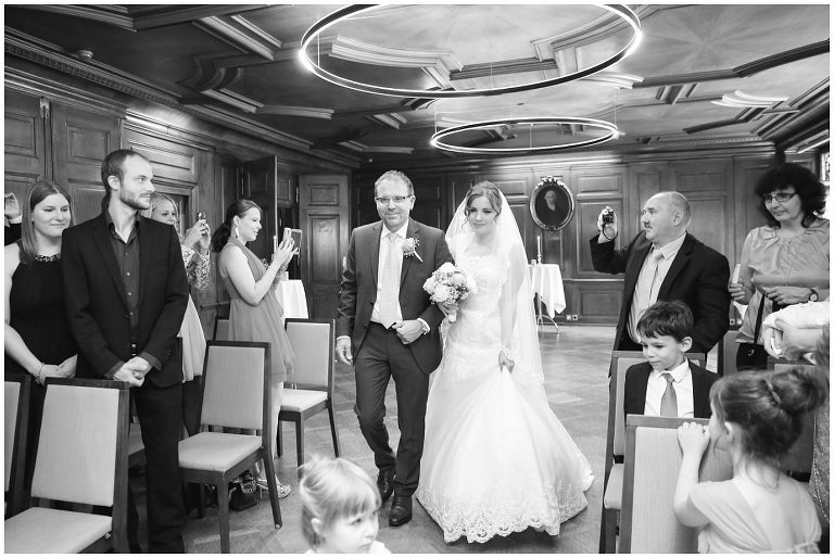 Heiraten in Zunfthaus zur Waag Hochzeitsfotograf Zuerich